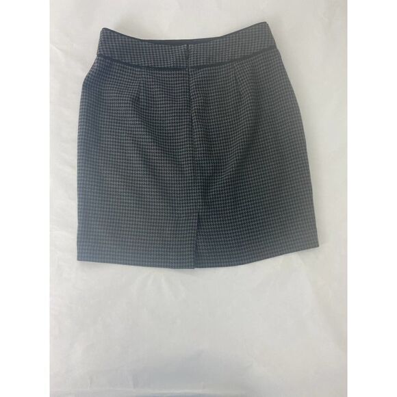 Banana Republic Houndstooth Professional Skirt Black Gray Business - Size 4P - Picture 5 of 7